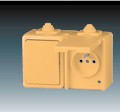 Z�suvka 3932-20062 D Prep�na� striedav� + z�suvka, IP44 be�ov� 3932-20062 D