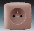 Z�suvka 5518A-A2349 R2 s krytom bez cloniek �erven� 5518A-A2349 R2