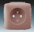 Z�suvka 5518A-A2359 R2 s krytom s clonkami �erven� 5518A-A2359 R2
